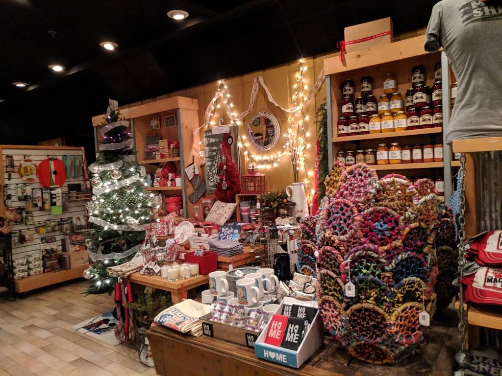 Machine Shed Restaurant Rockford | restaurant | 7475 E State St, Rockford, IL 61108, USA | 8152293276 OR +1 815-229-3276