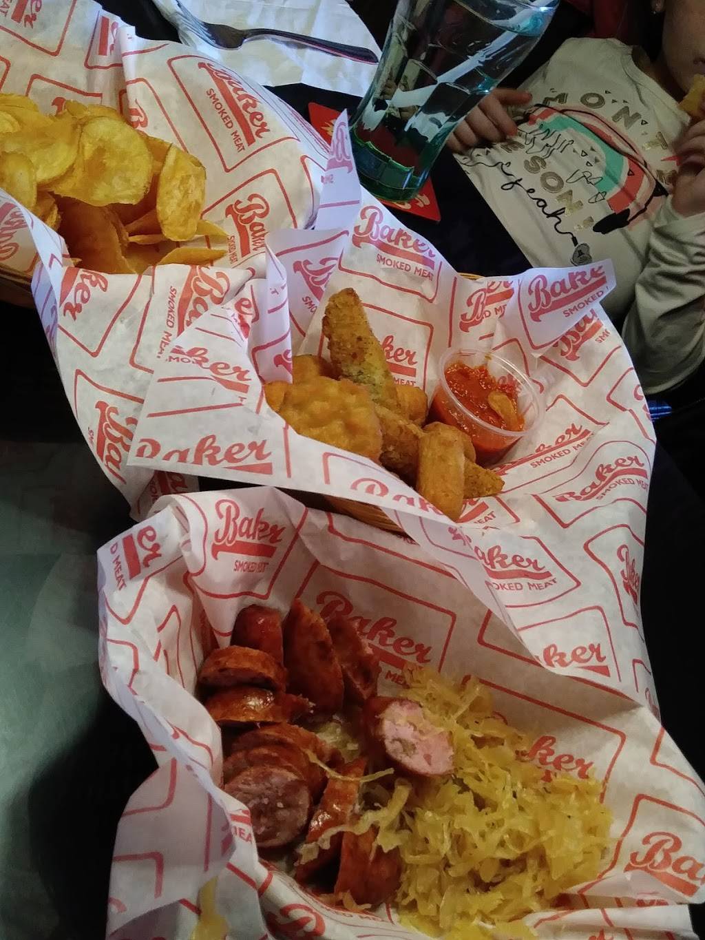 Baker Smoked Meat | restaurant | 157 Rue Richelieu, Saint-Jean-sur-Richelieu, QC J3B 6X7, Canada | 4503466226 OR +1 450-346-6226