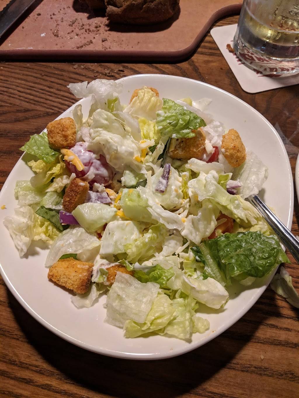 Outback Steakhouse | restaurant | 4518 W Wendover Ave, Greensboro, NC 27409, USA | 3362945456 OR +1 336-294-5456