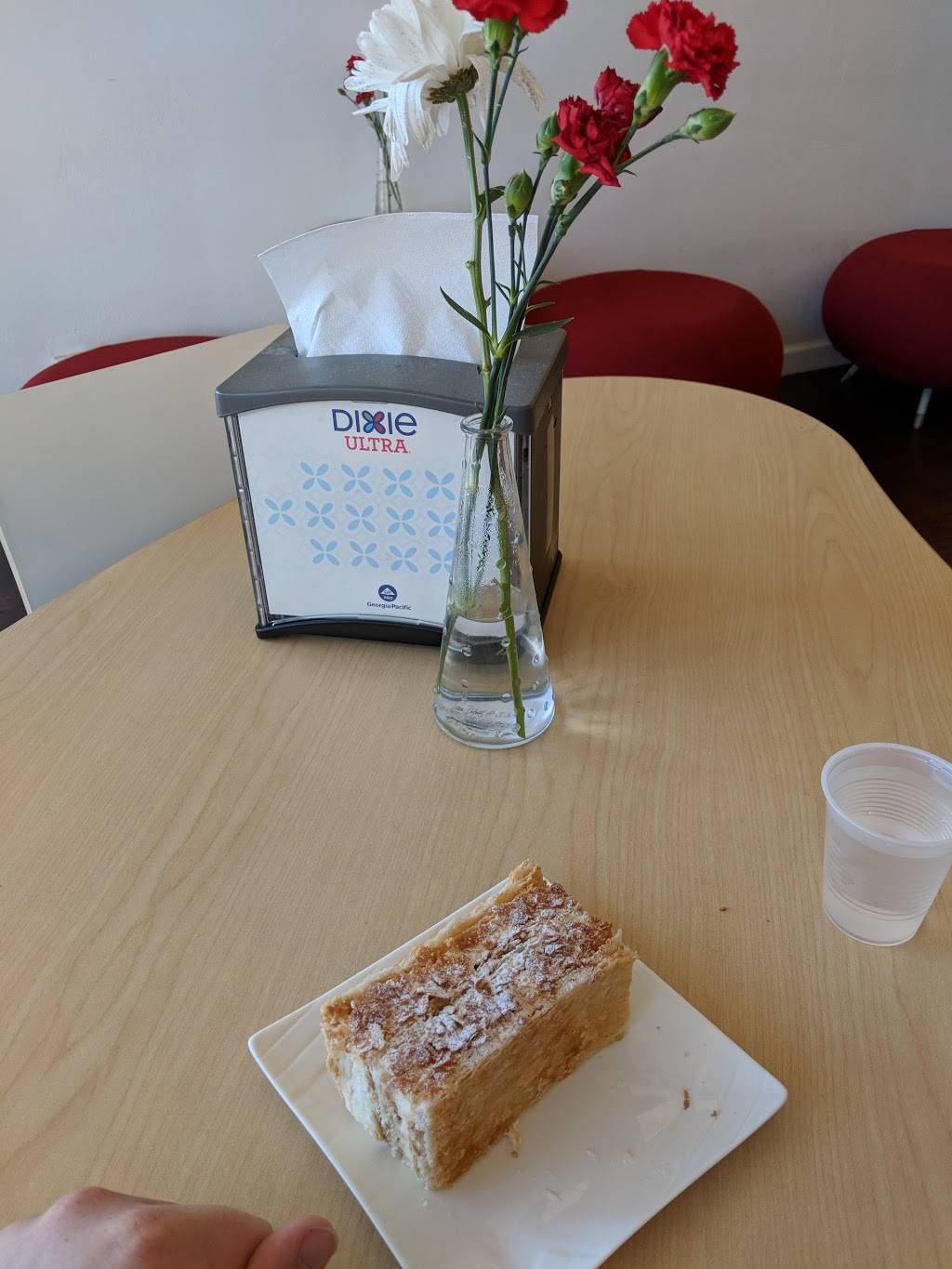 Mordisko Cakes | restaurant | 205 E 4th Ave, San Mateo, CA 94401, USA | 6509314181 OR +1 650-931-4181