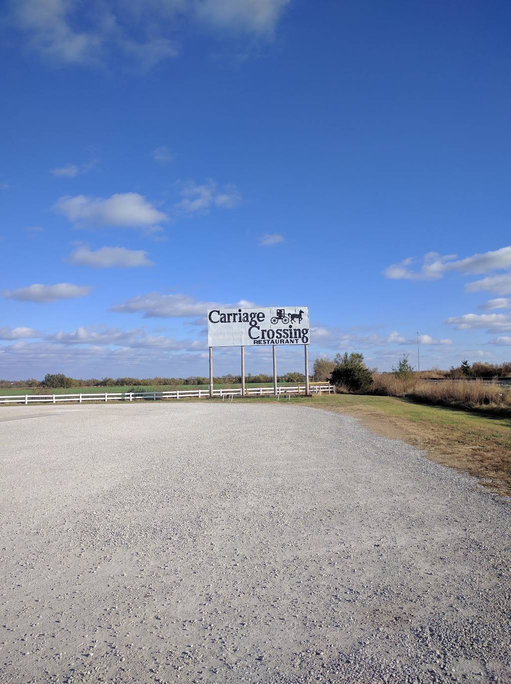 Carriage Crossing Restaurant and Bakery | bakery | 10002 S Yoder Rd, Yoder, KS 67585, USA | 6204653612 OR +1 620-465-3612