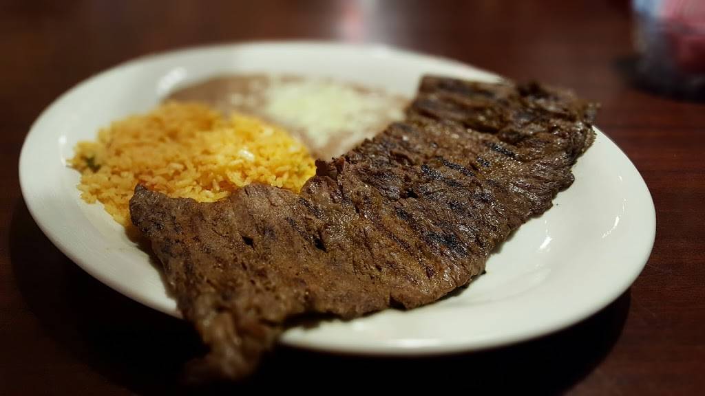 Tias Cantina | restaurant | 2534 AL-14, Millbrook, AL 36054, USA | 3345176322 OR +1 334-517-6322