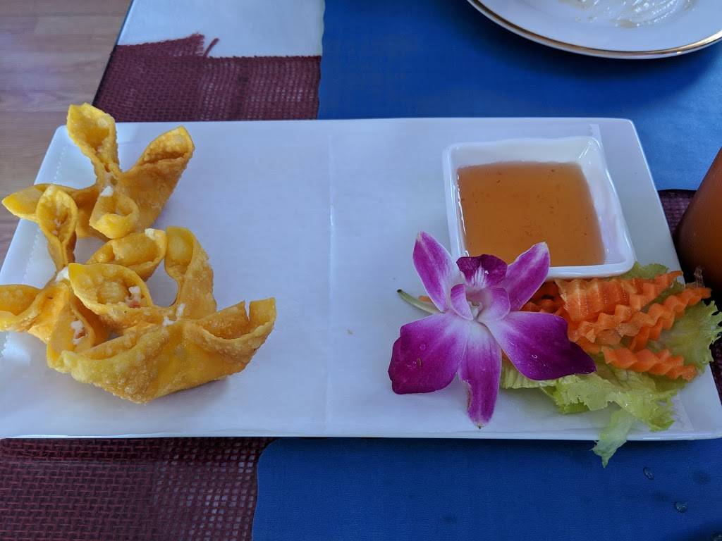 Tuk Tuk Thai Food | restaurant | 254 Shore Rd, Bourne, MA 02532, USA | 7743024358 OR +1 774-302-4358