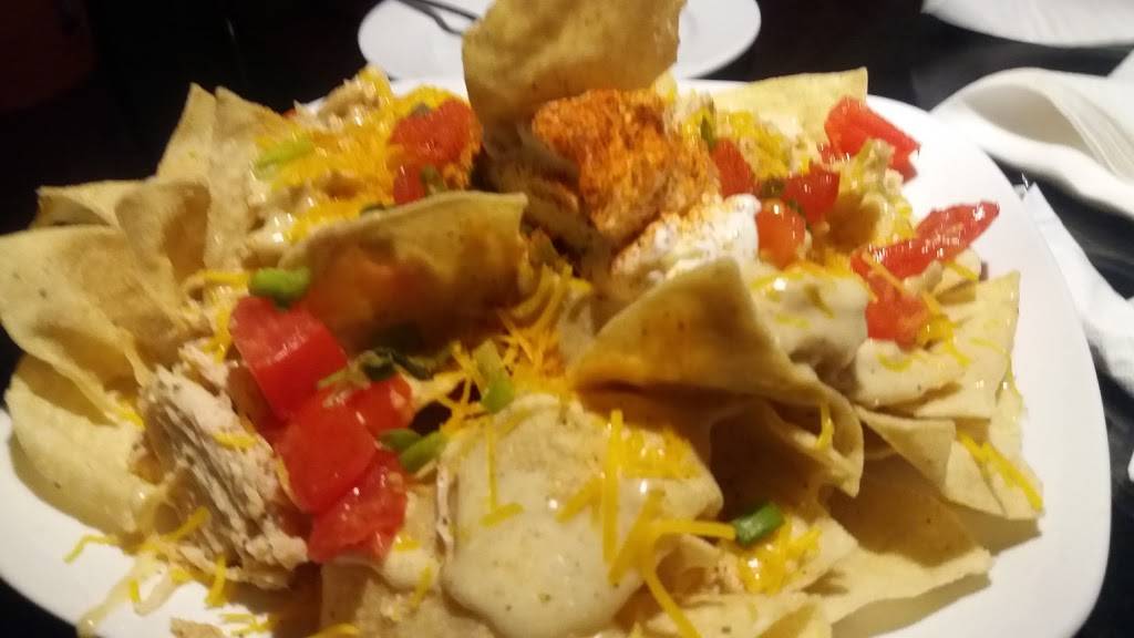 Ragin Cajun Piano Bar | restaurant | 210 W 3rd St, Alton, IL 62002, USA | 6184339119 OR +1 618-433-9119