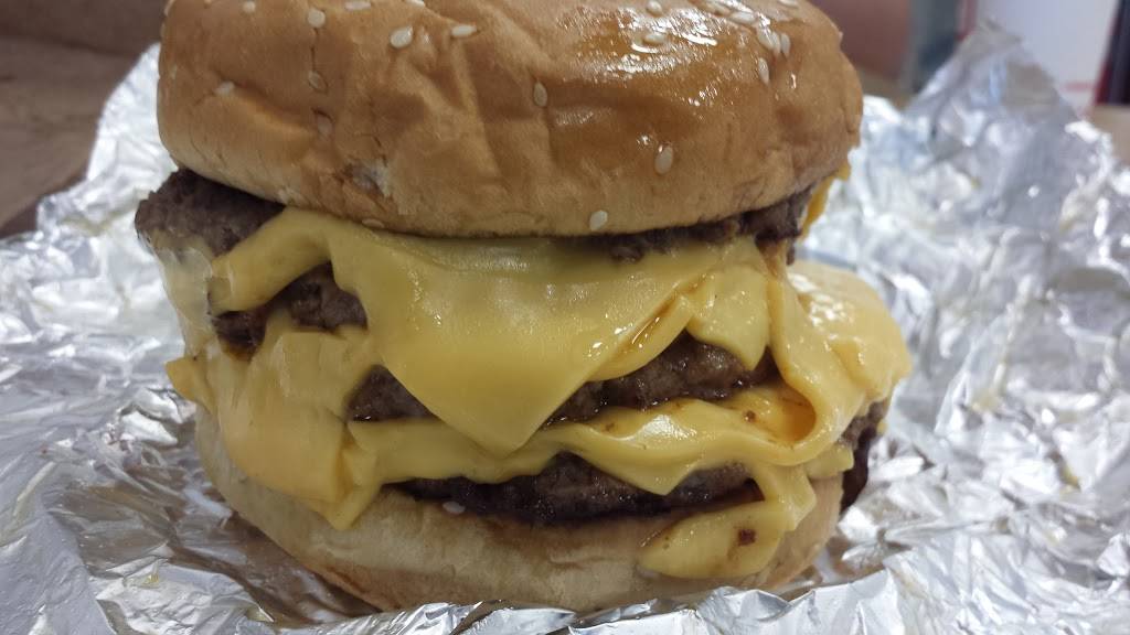 Five Guys | meal takeaway | 4129 S Mooney Blvd, Visalia, CA 93277, USA | 5597359600 OR +1 559-735-9600