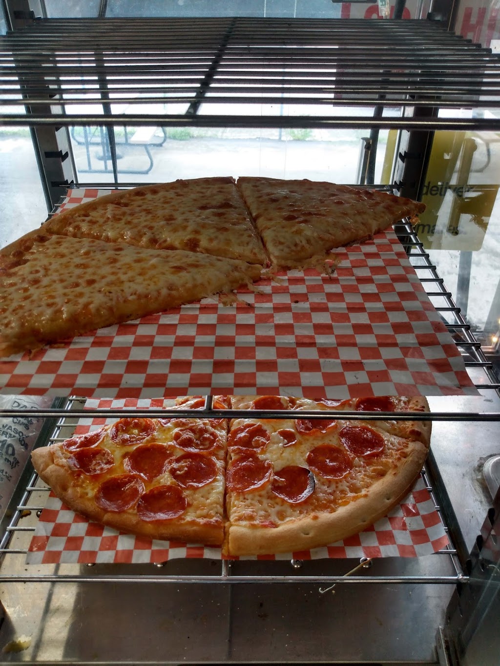 Thats Amore Pizza | restaurant | 7021 NW 32nd Ave, Miami, FL 33147, USA | 4079528496 OR +1 407-952-8496