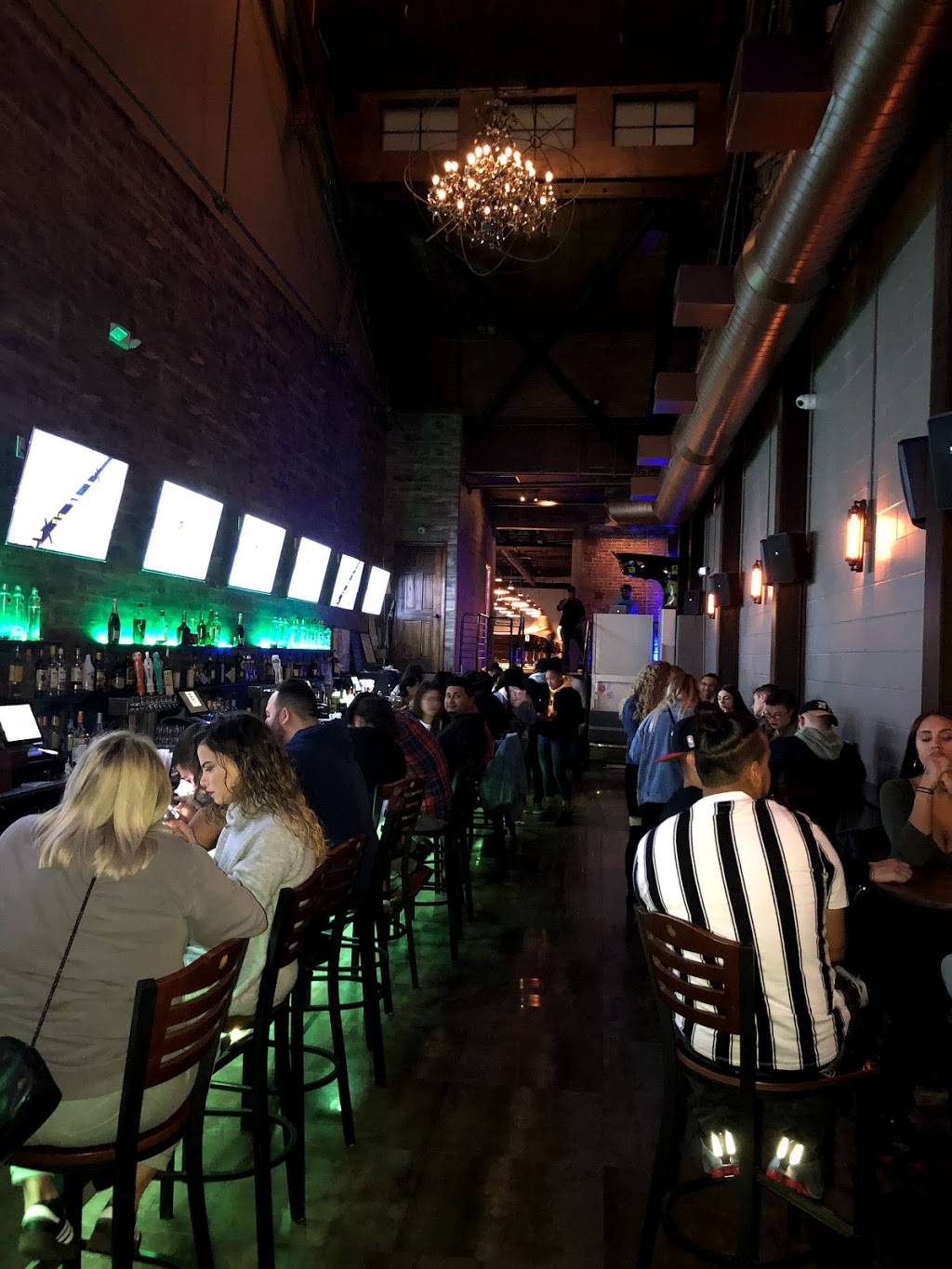 Brooklyn Billiards | night club | 90 N 11th St, Brooklyn, NY 11249, USA | 7185992603 OR +1 718-599-2603