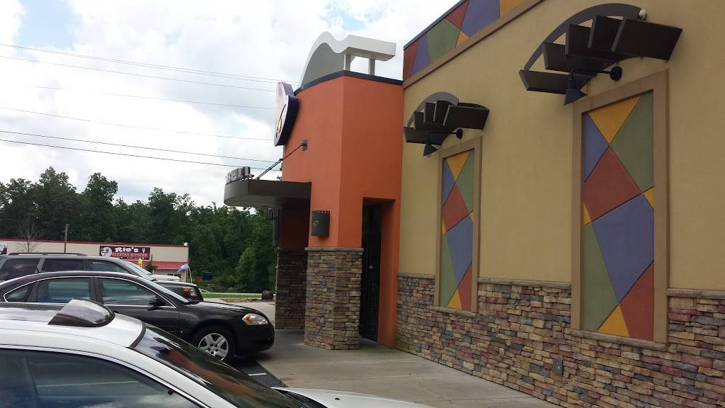 Taco Bell | meal takeaway | 197 Peavine Rd, Crossville, TN 38555, USA | 9314564439 OR +1 931-456-4439
