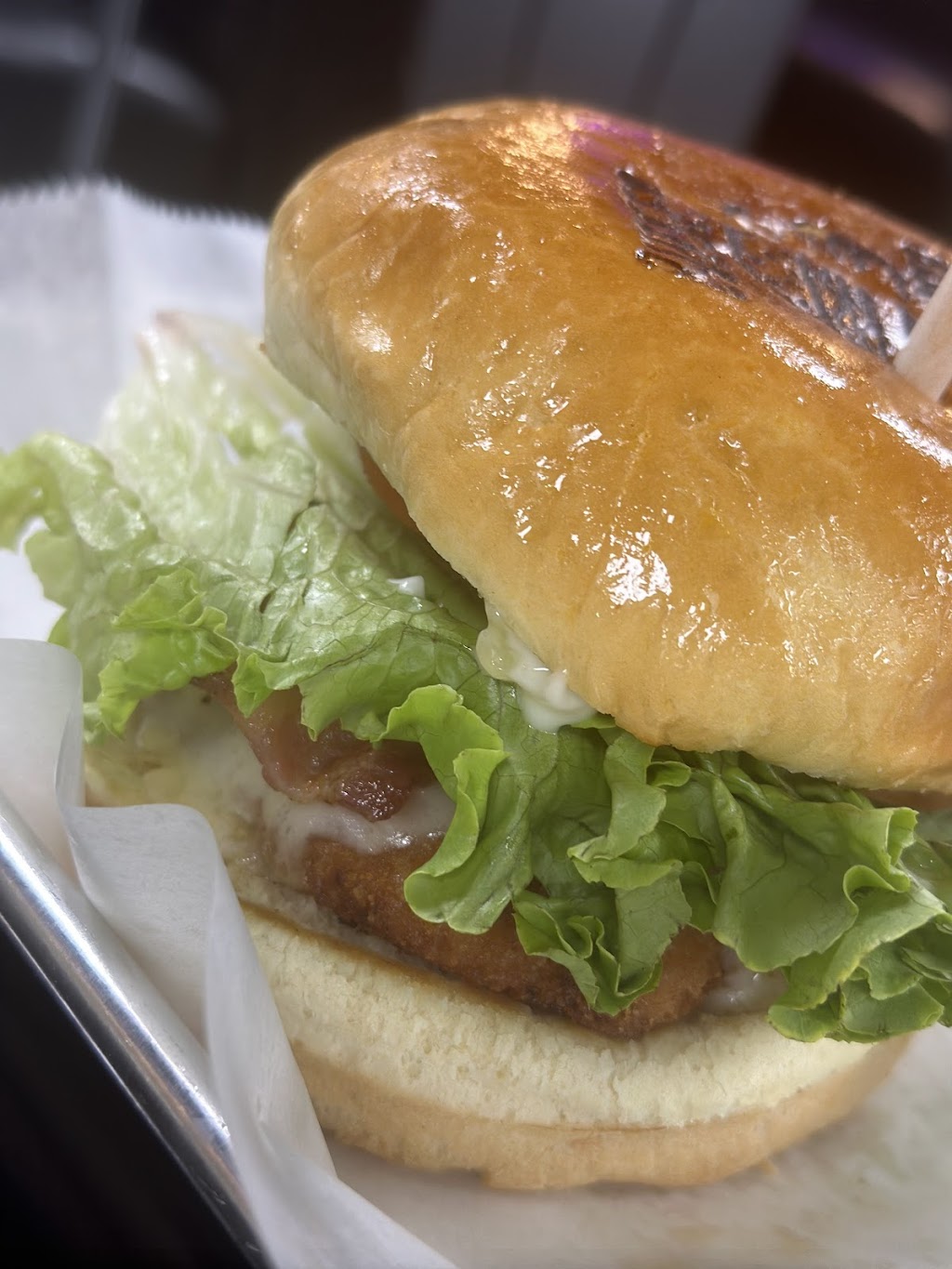 Burger Bite | restaurant | 3901 W Touhy Ave, Lincolnwood, IL 60712, USA | 2244706950 OR +1 224-470-6950