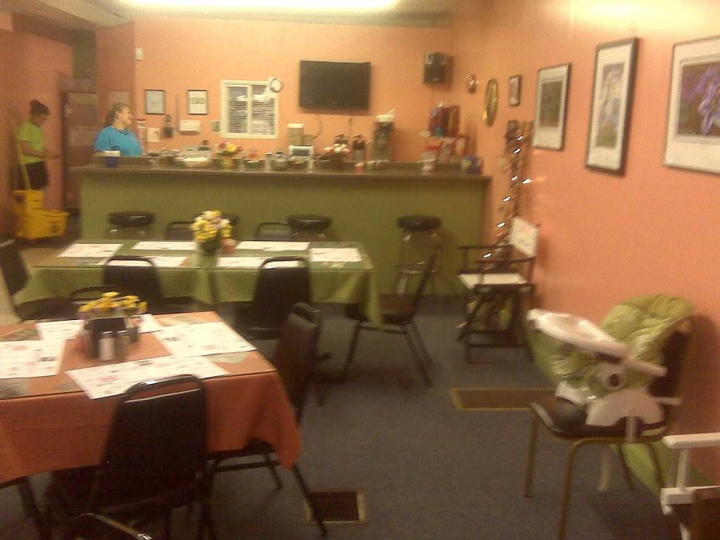 Mitzis Place | restaurant | 112 E Main St, Dayton, PA 16222, USA | 8142570122 OR +1 814-257-0122