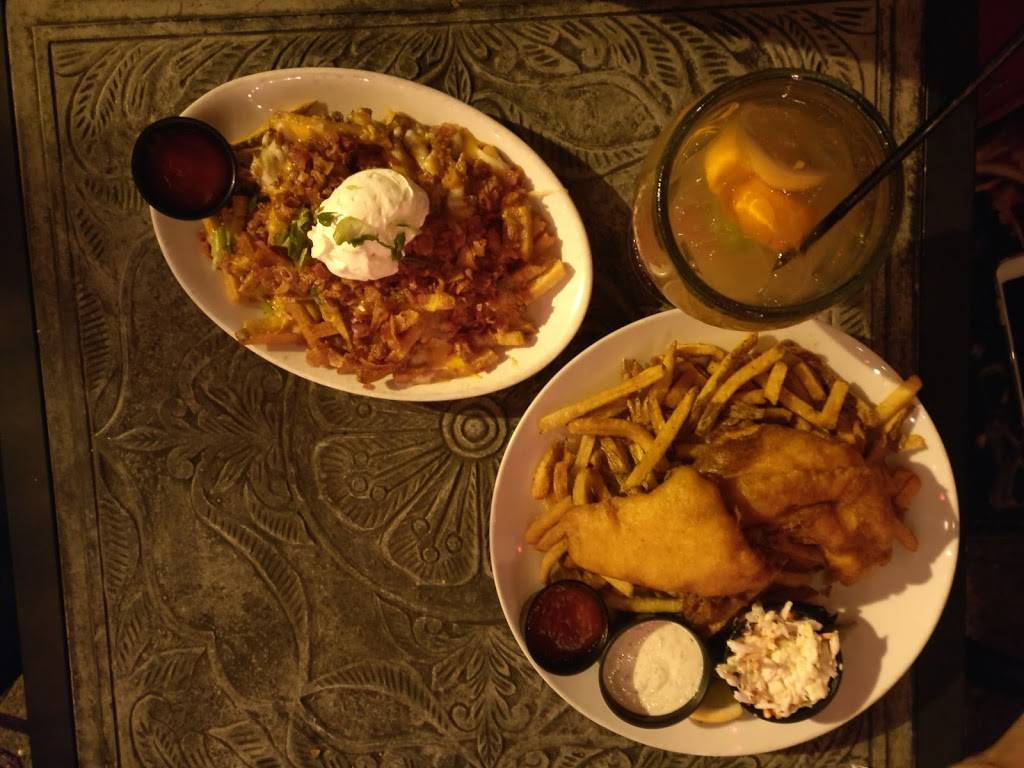 Red Stone Grill | restaurant | 120 Chestnut St, North Attleborough, MA 02760, USA | 5086951942 OR +1 508-695-1942