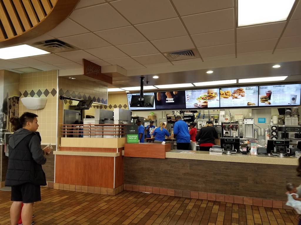 McDonalds | cafe | 471 Marion St, St Paul, MN 55103, USA | 6512247535 OR +1 651-224-7535