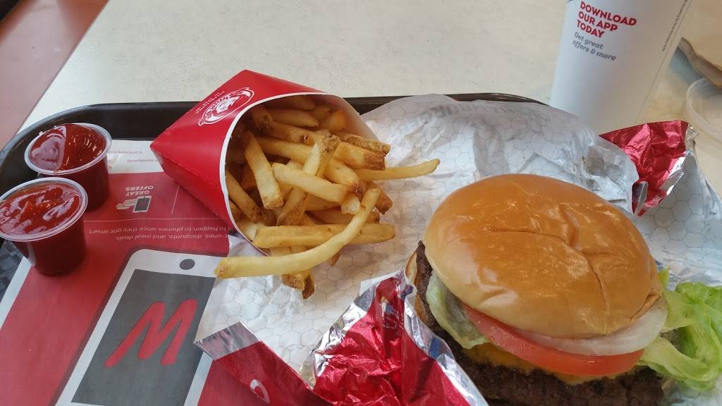 Wendys | restaurant | 7099 N Cedar Ave, Fresno, CA 93720, USA | 5592981656 OR +1 559-298-1656