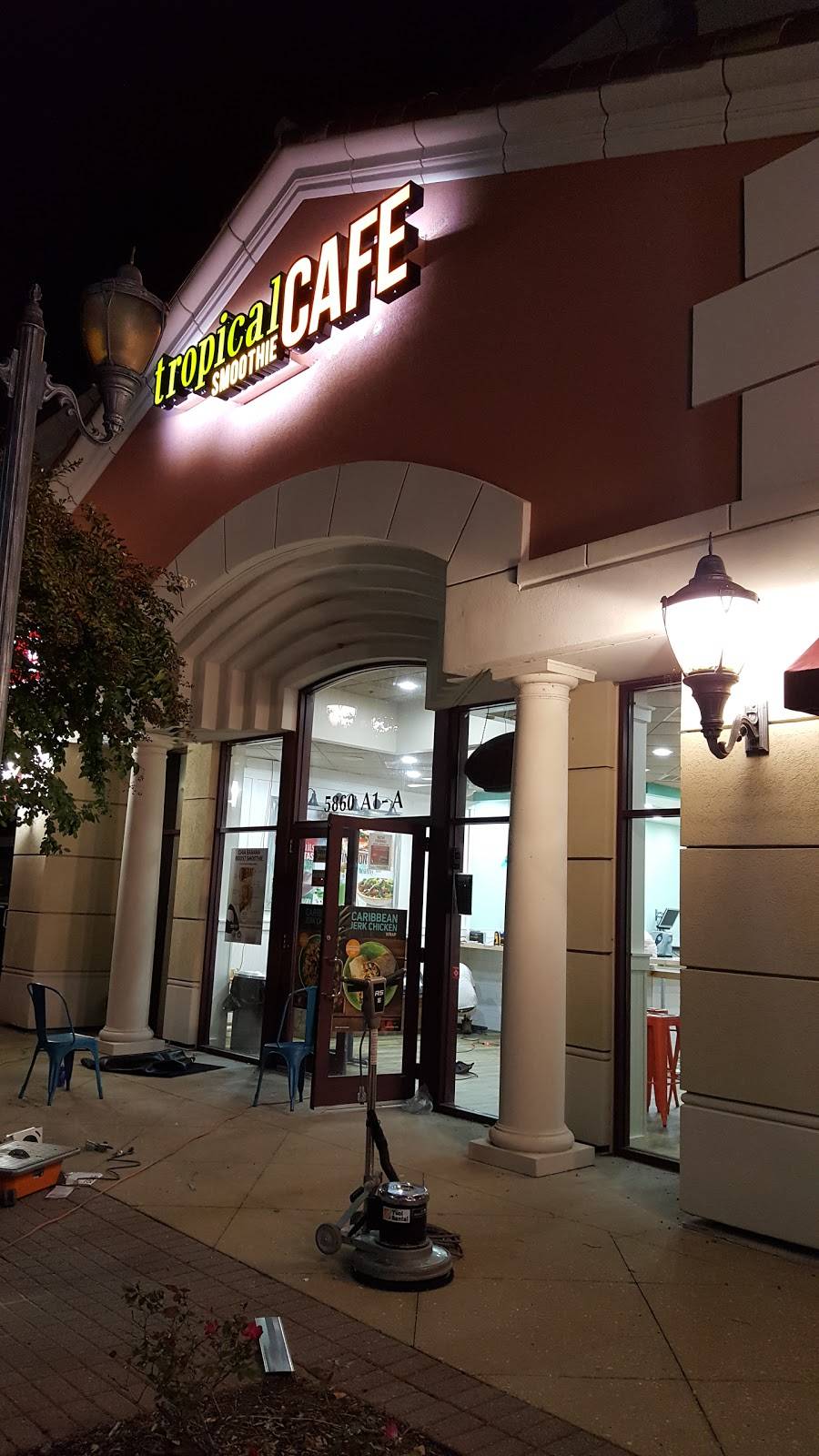 Tropical Smoothie Cafe | restaurant | 5860 Harbour View Blvd Ste A1 A, Suffolk, VA 23435, USA | 7574847548 OR +1 757-484-7548