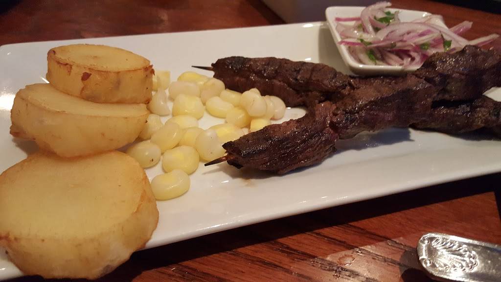 Las Vinas | restaurant | 178 Jericho Turnpike, Mineola, NY 11501, USA | 5167470194 OR +1 516-747-0194