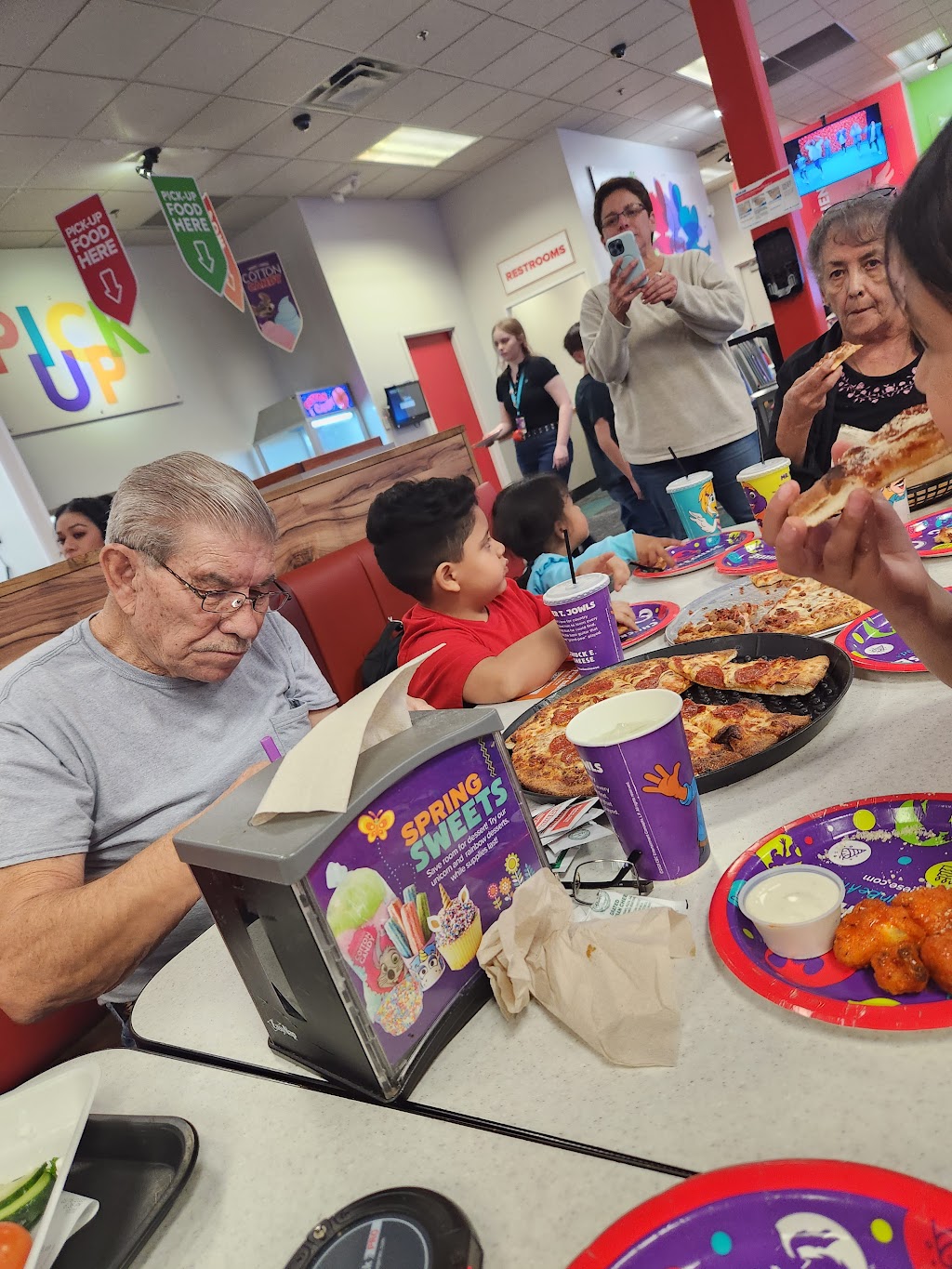 Chuck E. Cheese | restaurant | 10510 Coors Blvd Bypass NW, Albuquerque, NM 87114, USA | 5057929300 OR +1 505-792-9300