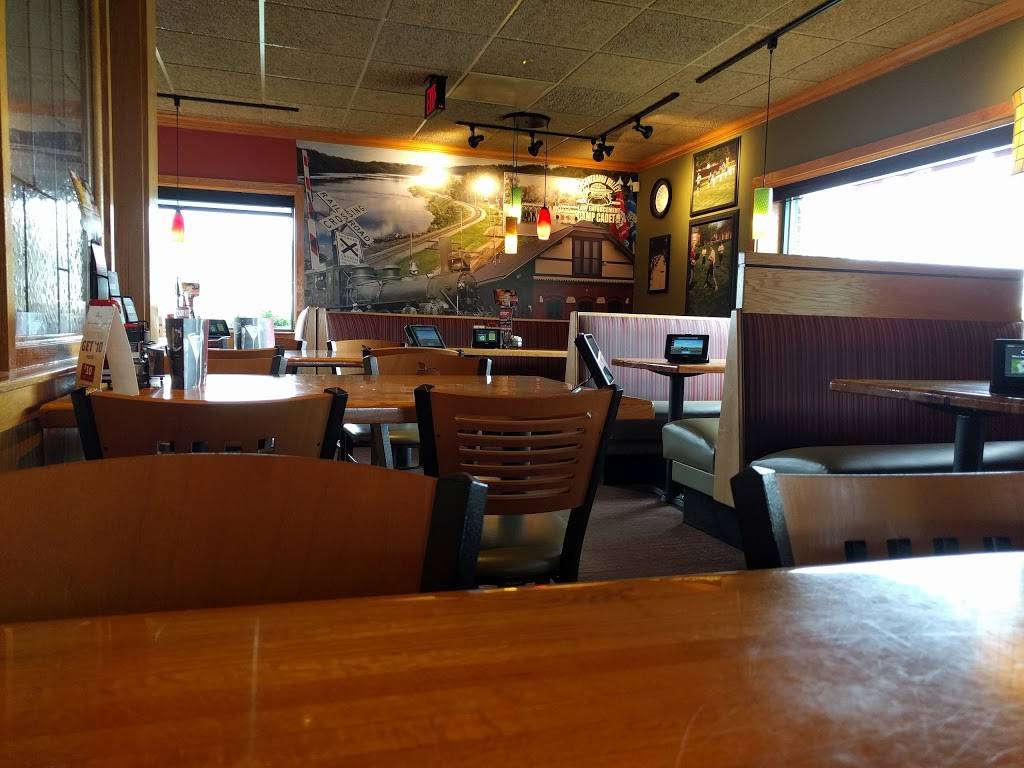 Applebees Grill + Bar | restaurant | 300 International Dr, Lewisburg, PA 17837, USA | 5705226513 OR +1 570-522-6513
