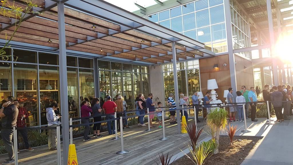 Portos Bakery and Cafe | bakery | 7640 Beach Blvd, Buena Park, CA 90620, USA | 7143672030 OR +1 714-367-2030