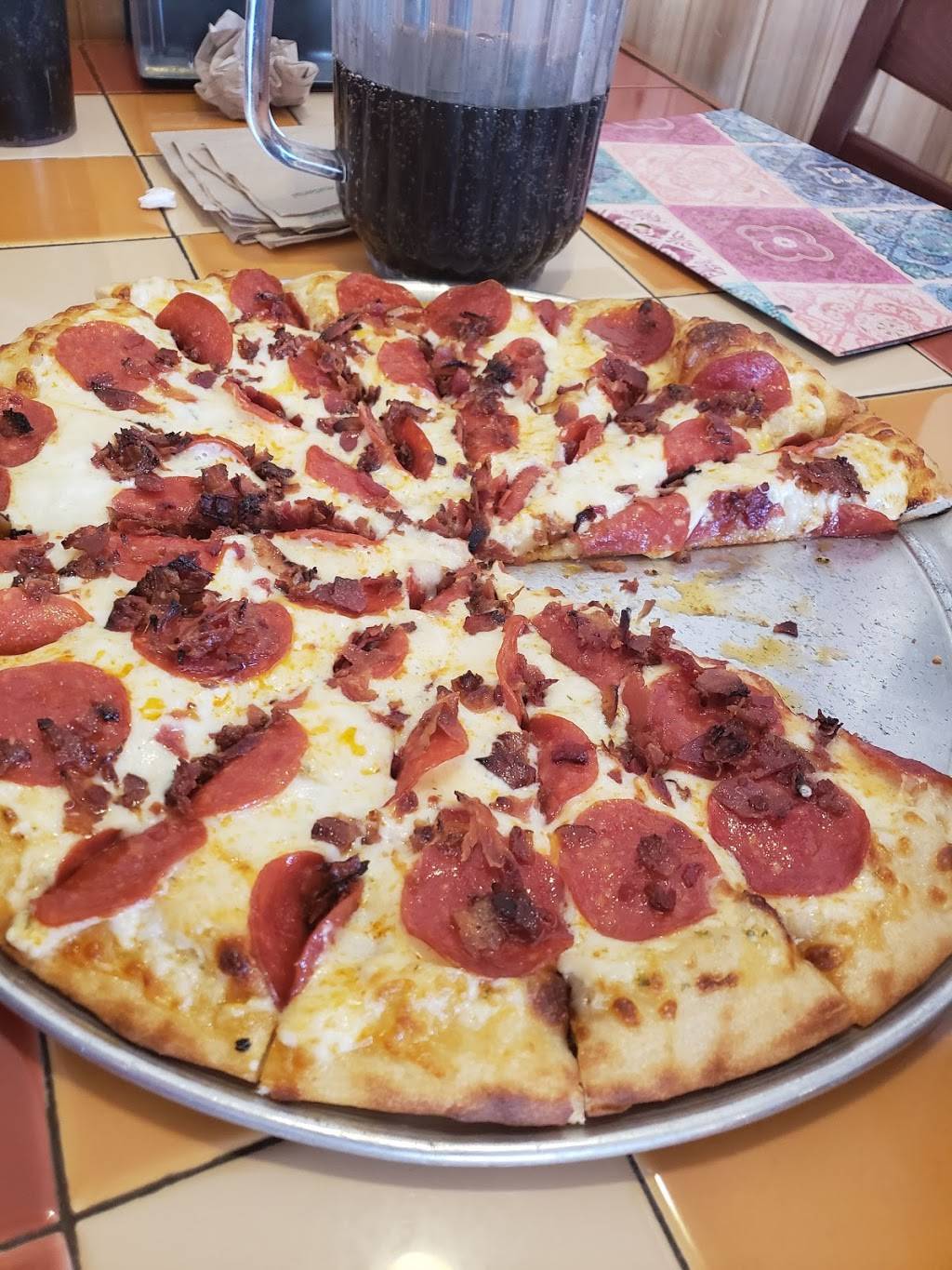 California Gourmet Pizza | meal takeaway | 2831, 232 Broadway St, King City, CA 93930, USA | 8313854914 OR +1 831-385-4914