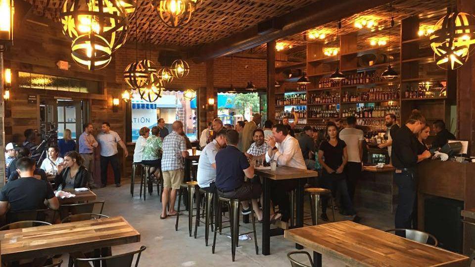 Beer Baron Bar & Kitchen | restaurant | 614 4th St, Santa Rosa, CA 95404, USA | 7077579294 OR +1 707-757-9294