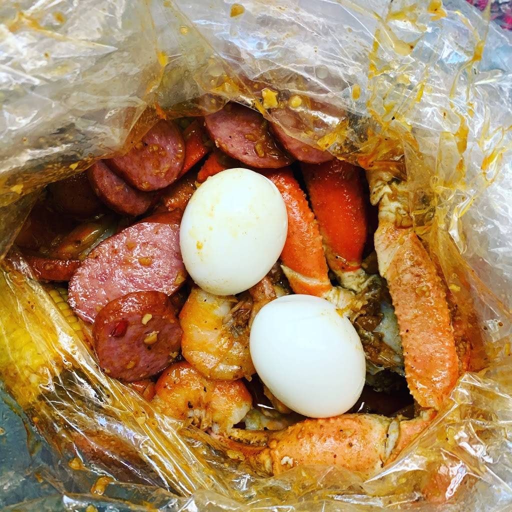 Cajun Louis | restaurant | 1700 Raleigh Rd Pkwy W Suite #106, Wilson, NC 27896, USA | 2522341996 OR +1 252-234-1996