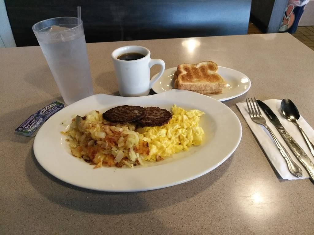 Joes Deli & Restaurant | restaurant | 11750 Madison Ave, Lakewood, OH 44107, USA | 2165212477 OR +1 216-521-2477