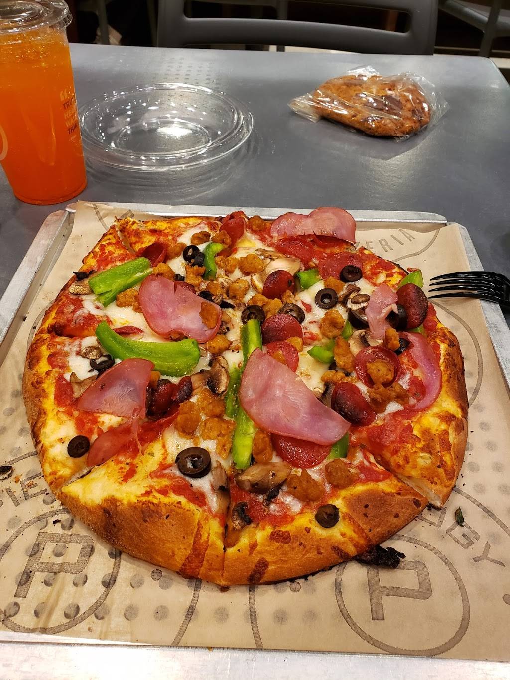 Pieology Pizzeria | restaurant | 1318 George Dieter Dr, El Paso, TX 79936, USA | 9153002729 OR +1 915-300-2729