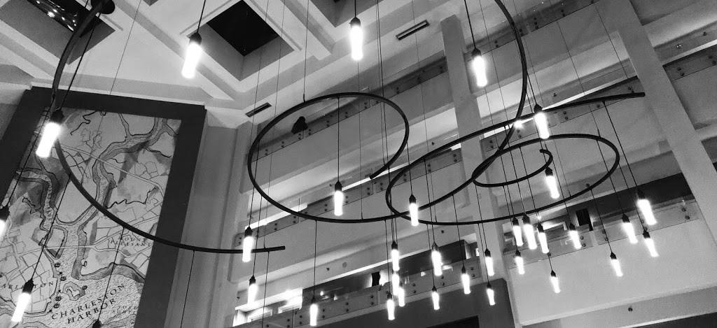 Sweetgrass Restaurant and Porch | restaurant | 4831 Tanger Outlet Blvd, North Charleston, SC 29418, USA | 8437444422 OR +1 843-744-4422