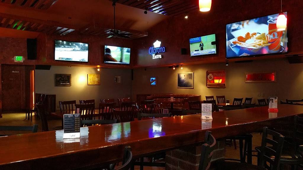 Whats Up Pub & Grub | restaurant | 918 Woodland Plaza Run, Fort Wayne, IN 46825, USA | 2604893488 OR +1 260-489-3488