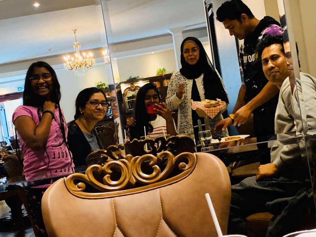 Sajna Restaurant and Banquet Hall | restaurant | 3120 Dixie Rd, Mississauga, ON L4Y 2A6, Canada | 9052323120 OR +1 905-232-3120