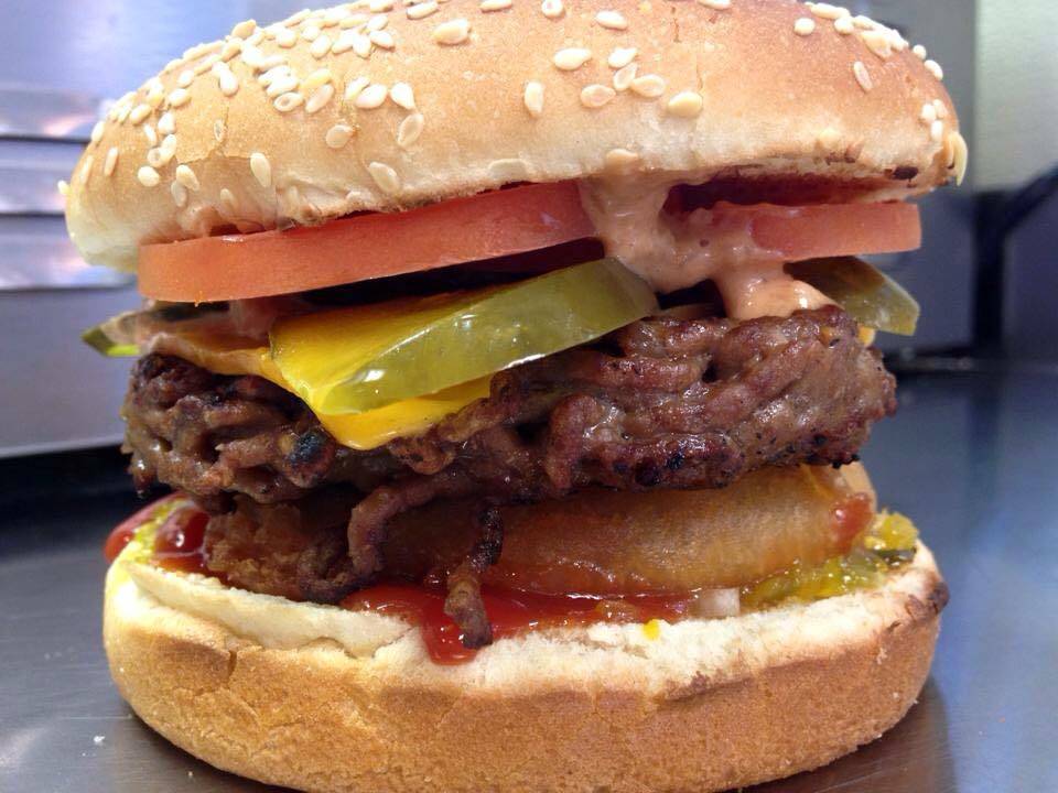 Heinz Burger Co. | restaurant | 120 Anne St S, Barrie, ON L4N 6A2, Canada | 7057251000 OR +1 705-725-1000