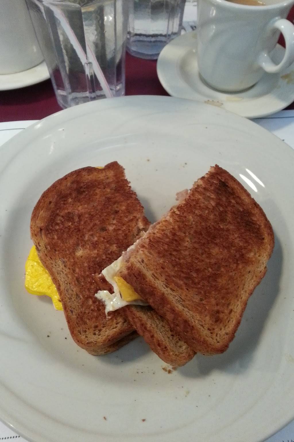 St James Restaurant | restaurant | 204 E Albion St, Avilla, IN 46710, USA | 2608972114 OR +1 260-897-2114