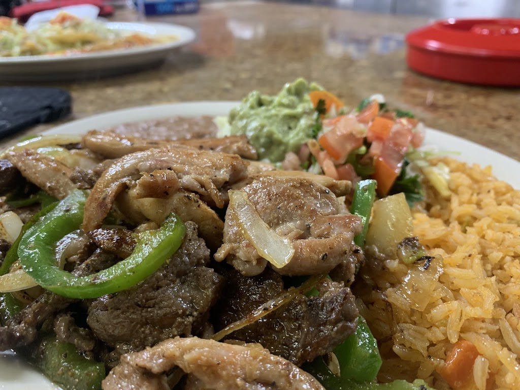 Emmy’s Tex-Mex Restaurant | restaurant | 8806 FM 775, Seguin, TX 78155, USA | 8304203760 OR +1 830-420-3760