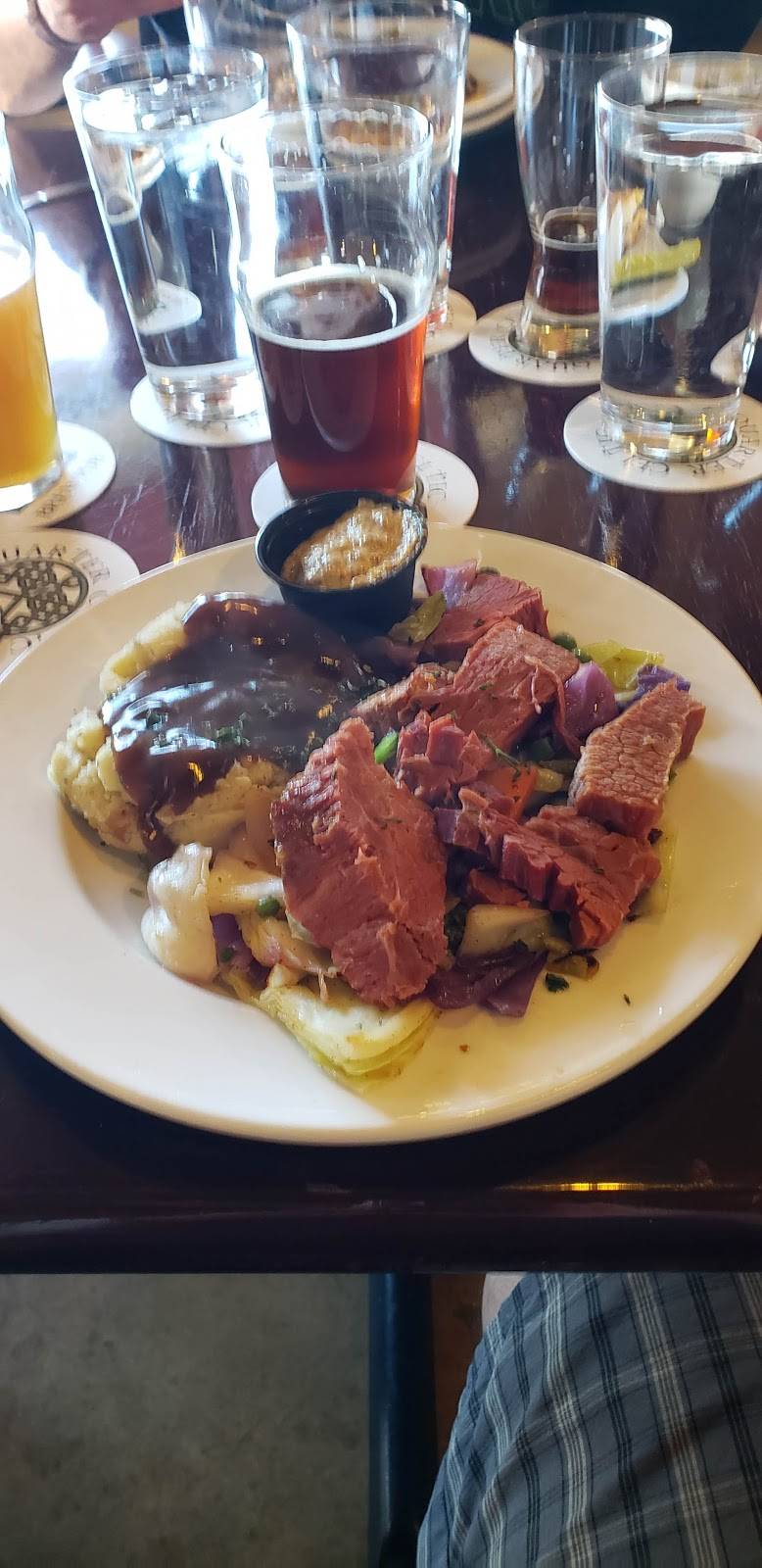 Quarter Celtic Taproom | restaurant | 1930 Juan Tabo Blvd NE, Albuquerque, NM 87112, USA | 5057172536 OR +1 505-717-2536