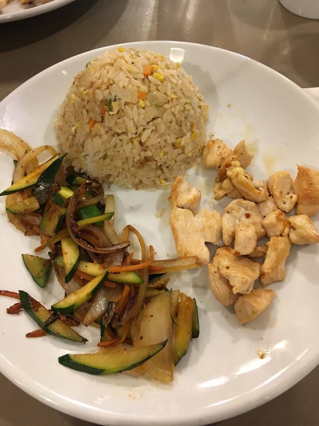 Benihana | restaurant | 358 South Avenue, Bloomington, MN 55425, USA | 9525946205 OR +1 952-594-6205