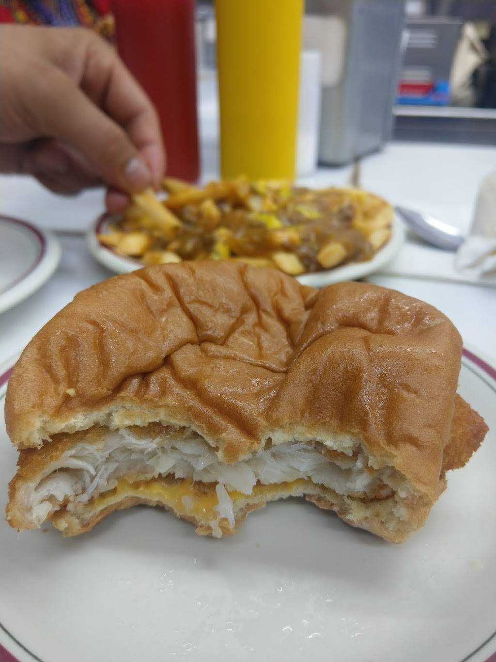 The Telway | restaurant | 27000 John R Rd, Madison Heights, MI 48071, USA | 2485457962 OR +1 248-545-7962