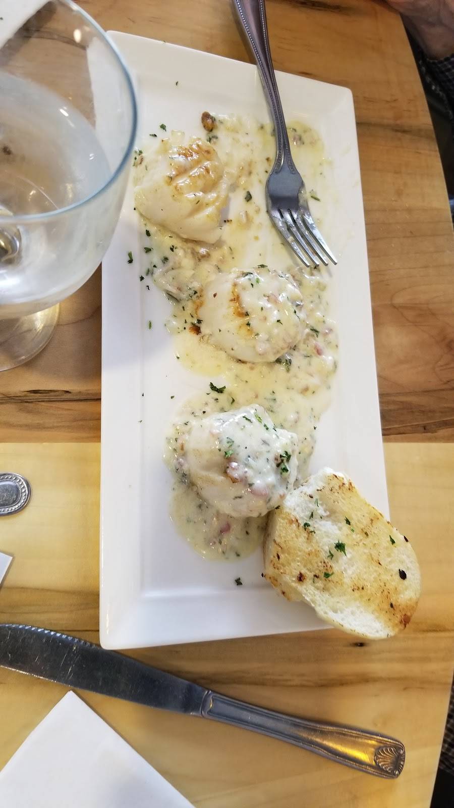 Ole Dog Tavern | restaurant | 1920 Black Rock Turnpike, Fairfield, CT 06825, USA | 2032904994 OR +1 203-290-4994