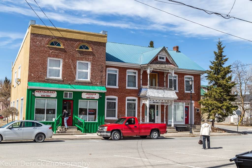 Jiangs Restaurant | restaurant | 25 Front St E, Hastings, ON K0L 1Y0, Canada | 7056961288 OR +1 705-696-1288