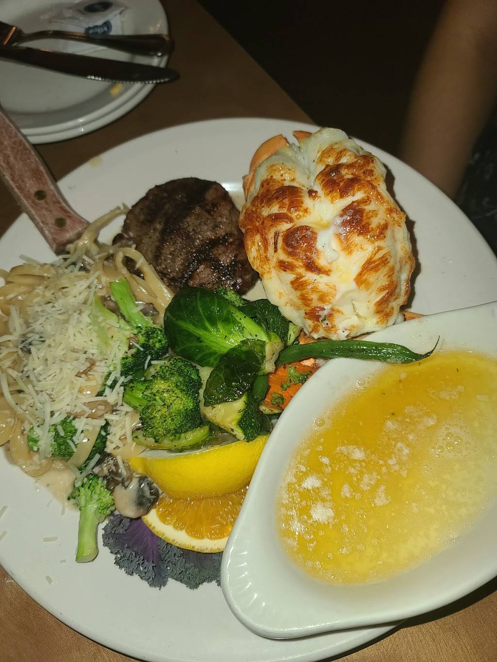 CATCH SEAFOOD BAR & GRILL | restaurant | 836 W 11th St, Paso Robles, CA 93446, USA | 8052393332 OR +1 805-239-3332