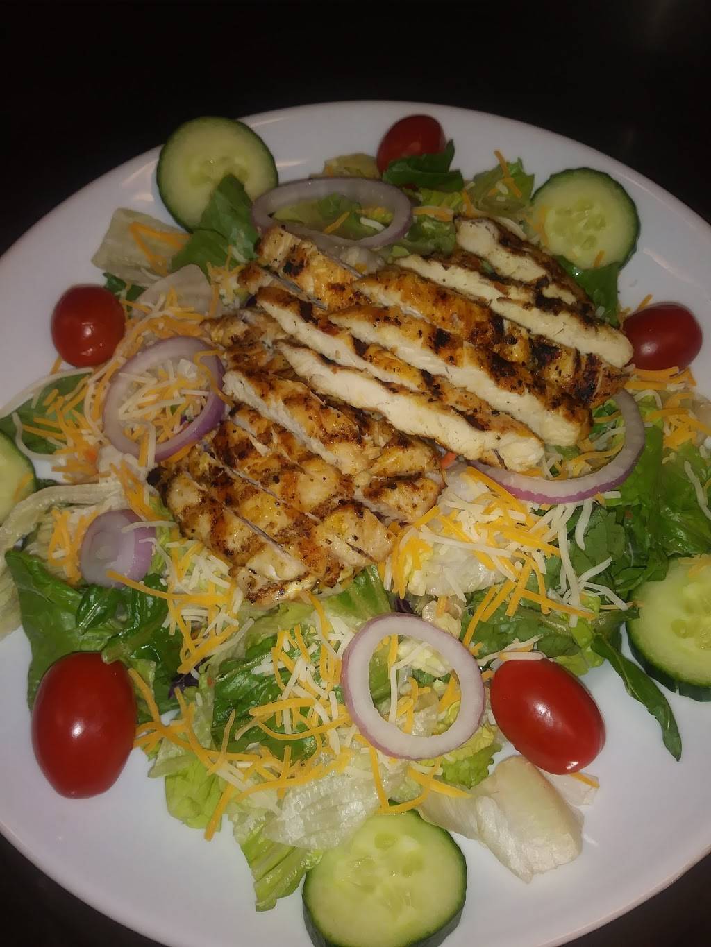 Moosehead Grill | restaurant | 7660 Leavitt Rd, Amherst, OH 44001, USA | 4409857429 OR +1 440-985-7429