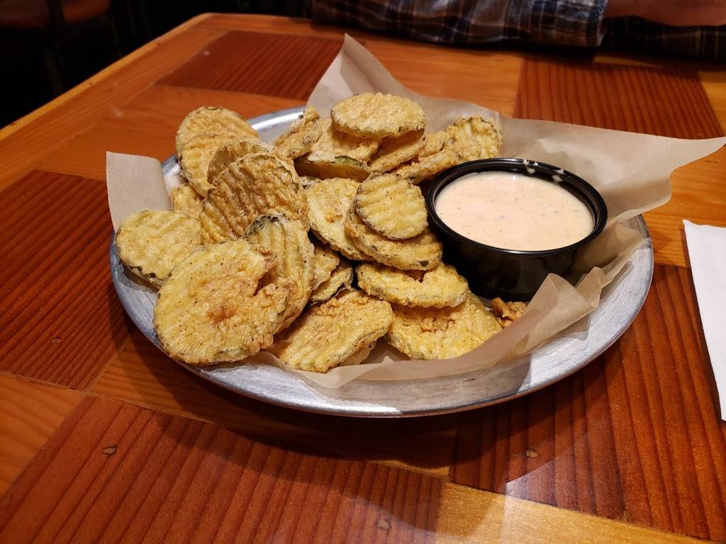 Hooters | restaurant | 4620 Lincoln Ave, Evansville, IN 47715, USA | 8124750229 OR +1 812-475-0229