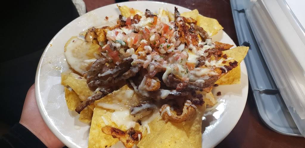 La Catrachada Mexican & latino grill | restaurant | 737 Dolly Parton Pkwy, Sevierville, TN 37862, USA | 8653651834 OR +1 865-365-1834