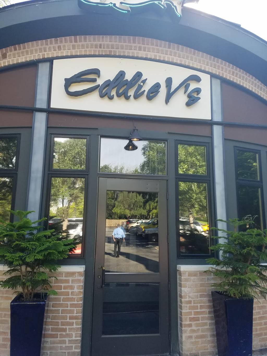 Eddie Vs Prime Seafood | restaurant | 9400 B Arboretum Blvd, Austin, TX 78759, USA | 5123422642 OR +1 512-342-2642