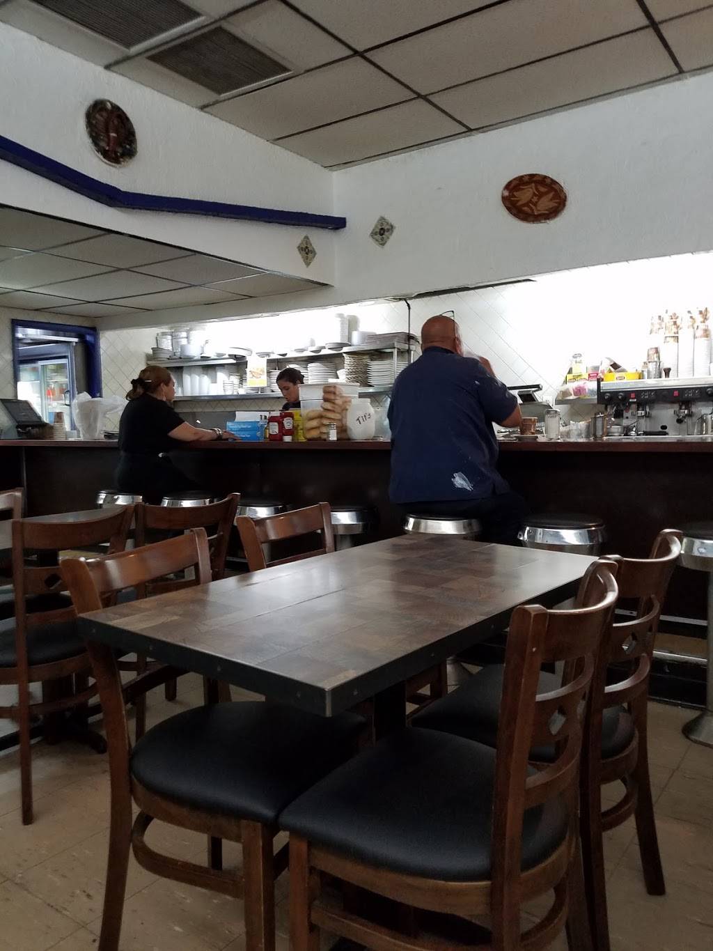 El Castillo del Pollo | restaurant | 128-08 111th Ave, South Ozone Park, NY 11420, USA | 7188454071 OR +1 718-845-4071