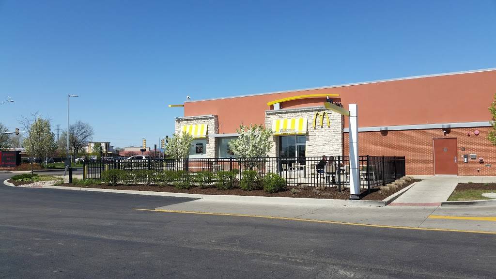 McDonalds | cafe | 355 S Schmale Rd, Carol Stream, IL 60188, USA | 6302210536 OR +1 630-221-0536
