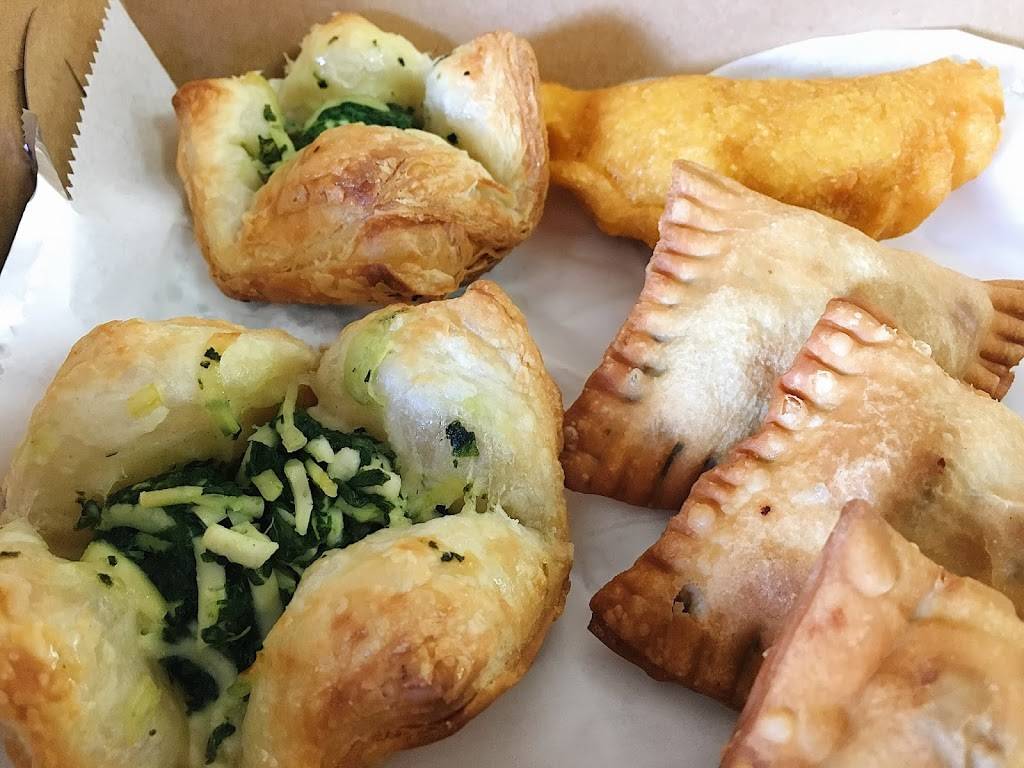 El Tejadito Bakery | restaurant | 5691 SW 137th Ave, Miami, FL 33183, USA | 3053826588 OR +1 305-382-6588