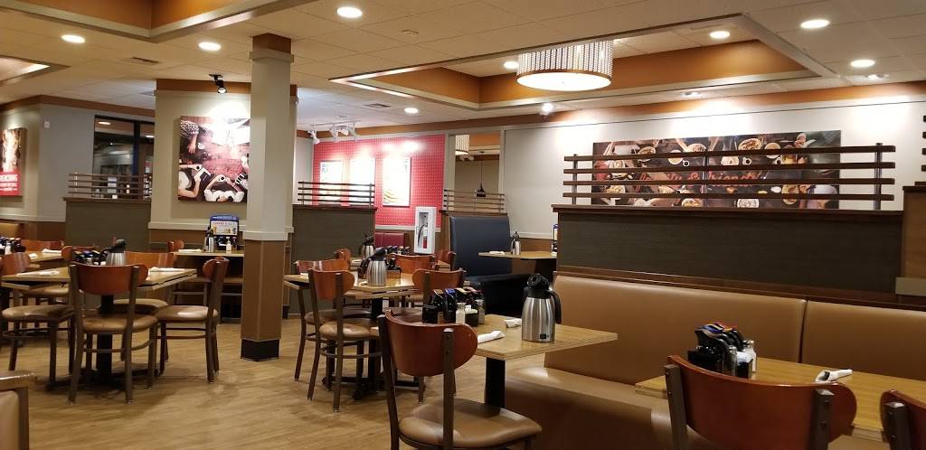 IHOP | restaurant | 10002 Aurora Ave N, Seattle, WA 98133, USA | 2065174467 OR +1 206-517-4467