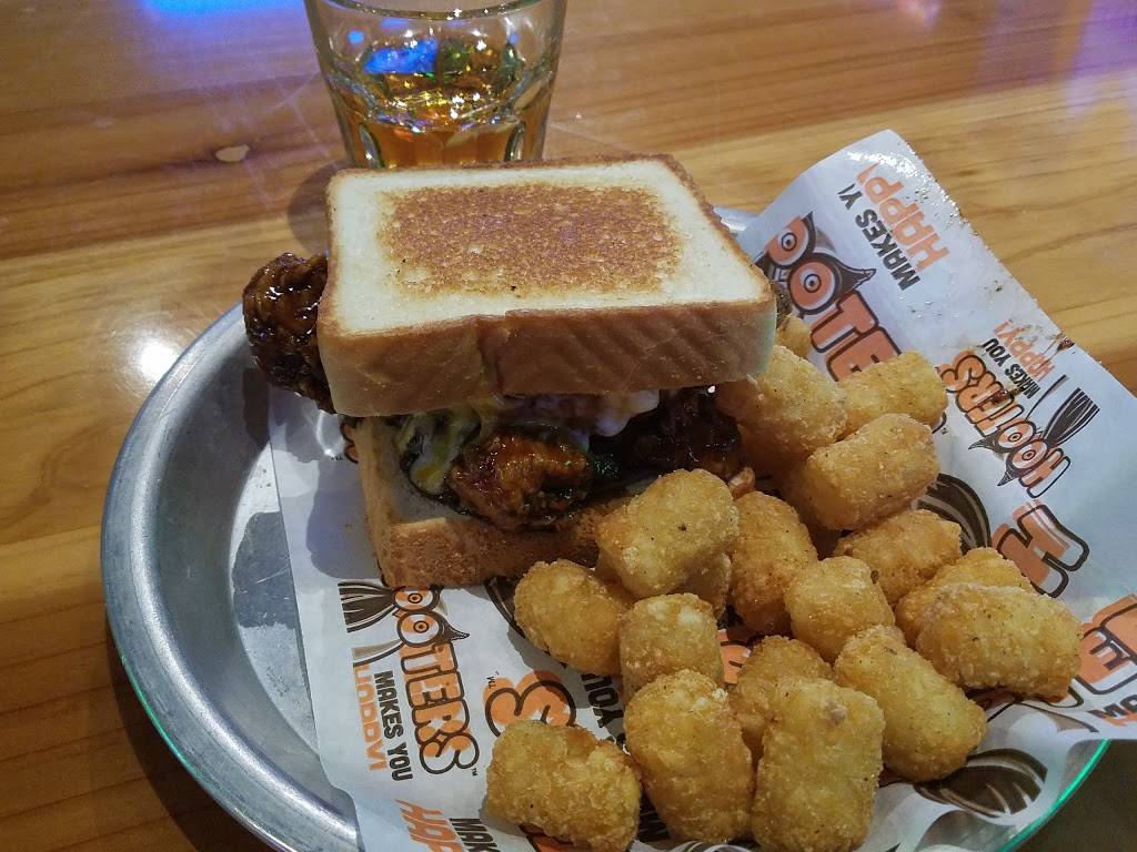 Hooters | restaurant | 725 N Milliken Ave, Ontario, CA 91764, USA | 9099892209 OR +1 909-989-2209