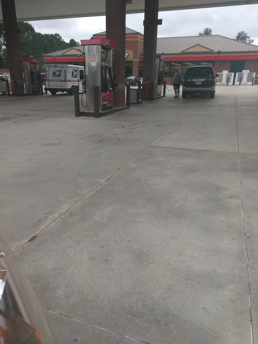 RaceTrac | bakery | 897 GA-85, Fayetteville, GA 30214, USA | 7704608186 OR +1 770-460-8186