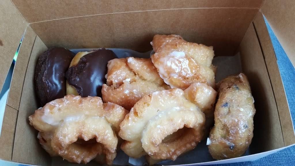 Donut City | bakery | 1880 Mountain Industrial Blvd A1, Tucker, GA 30084, USA | 7705586005 OR +1 770-558-6005